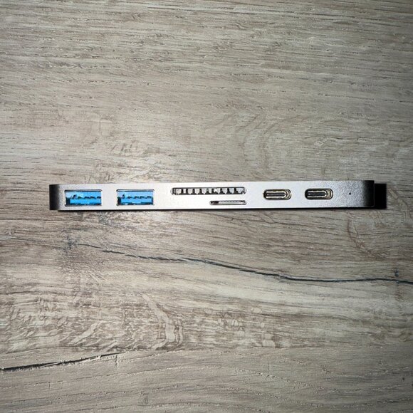Hyper - DUO 7-Port USB-C Hub - USB-C Docking Station for Apple MacBook Pro - Picture 2 of 2